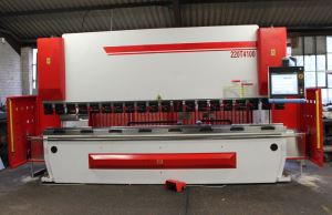 Frâne de presare CNC-220Ton4m