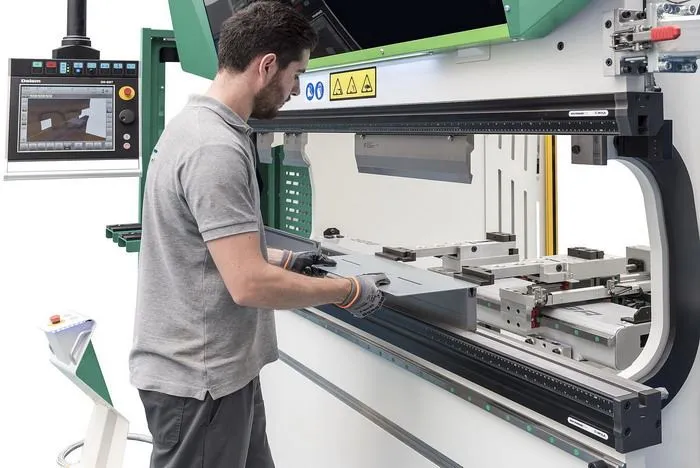 Wila New Standard Premium Pro Hydraulic tool holders  Yawei 4 axis CNC Press brakes china