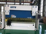 AHYW 110T3M Frâne sincronizate CNC Presă pe 4 axe