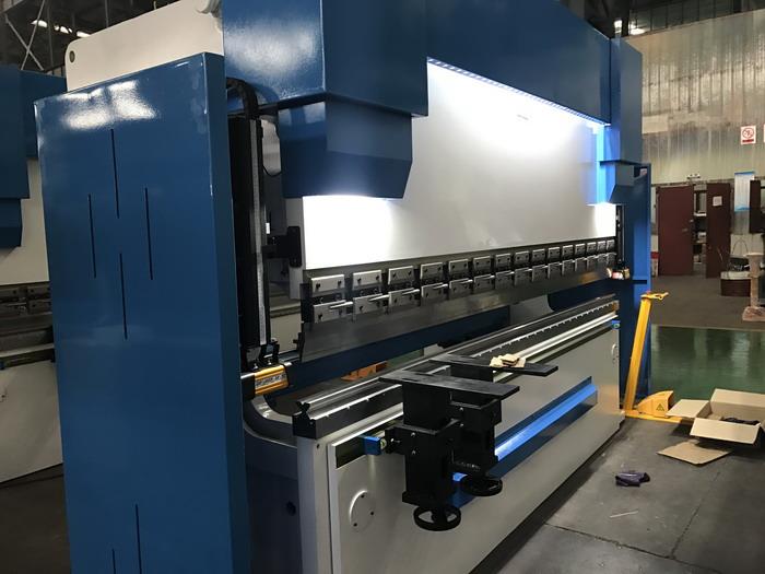 China made 4 AXIS 3m CNC Pressbrake ESA S640 DSP MCS Laser safety guarding